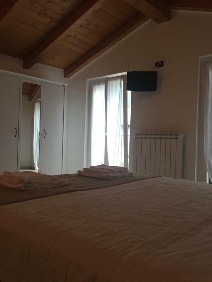 Appartamento Casa Stefania Mandello del Lario Esterno foto