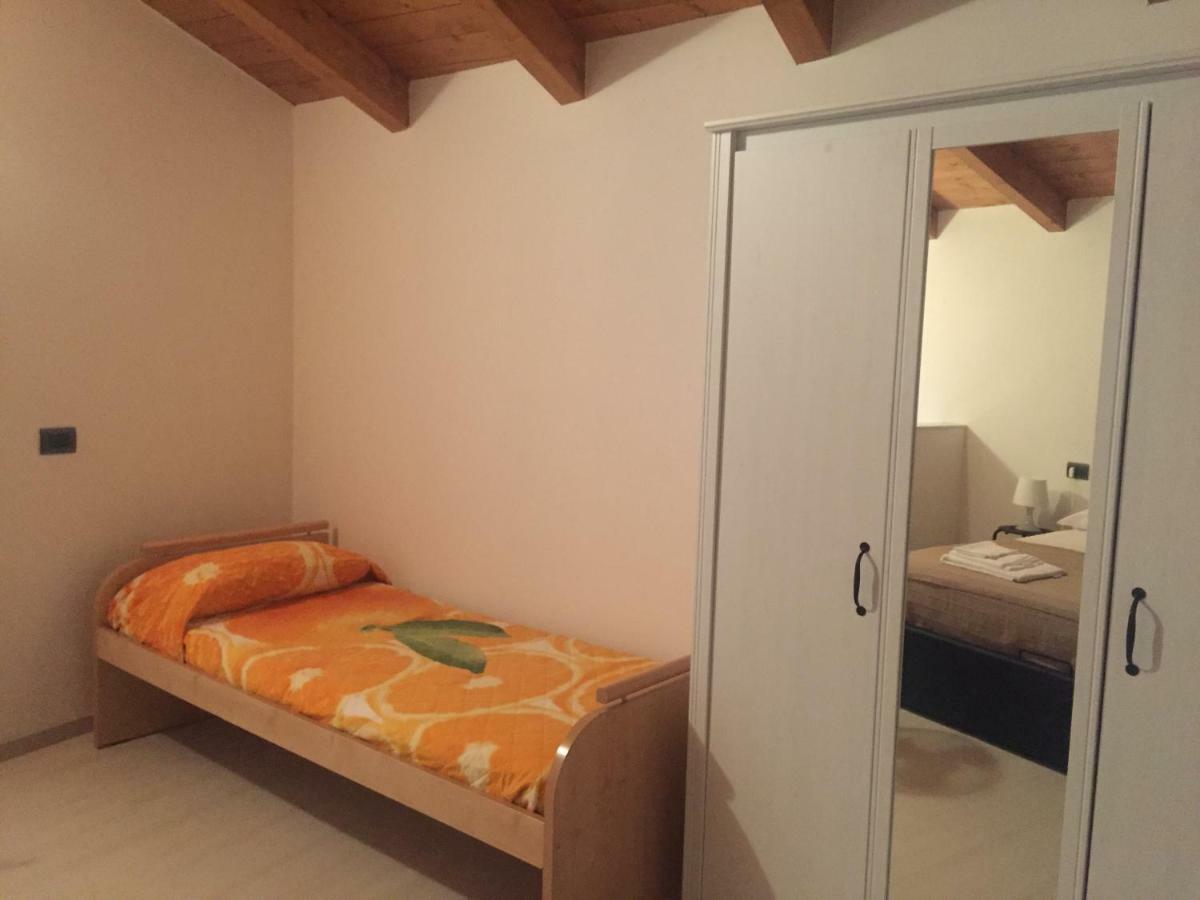 Appartamento Casa Stefania Mandello del Lario Esterno foto